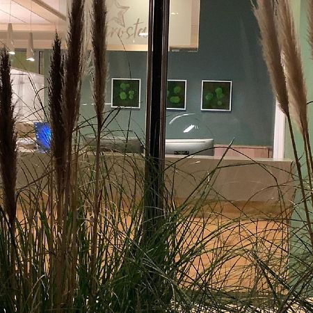 קסטרופ-ראוקסל Eurostar Hotel מראה חיצוני תמונה